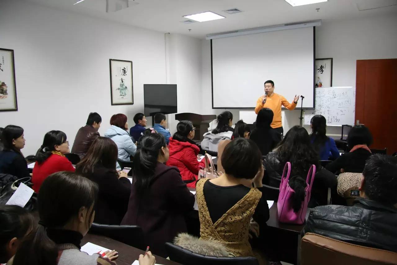 【活動報名】普通話公益培訓班火熱報名中 | 免費提升語言能力，助力職業(yè)發(fā)展